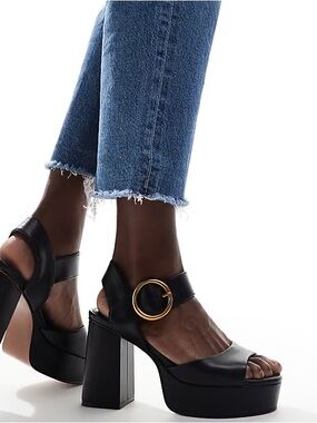 Platform heel